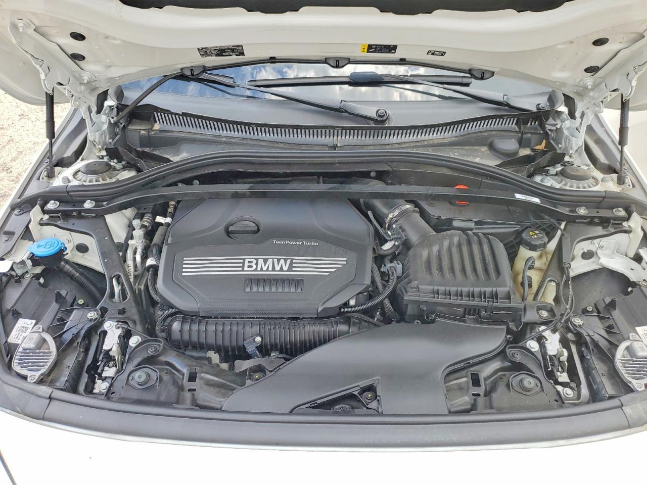 2024 BMW 228Xi - zdjęcie 11