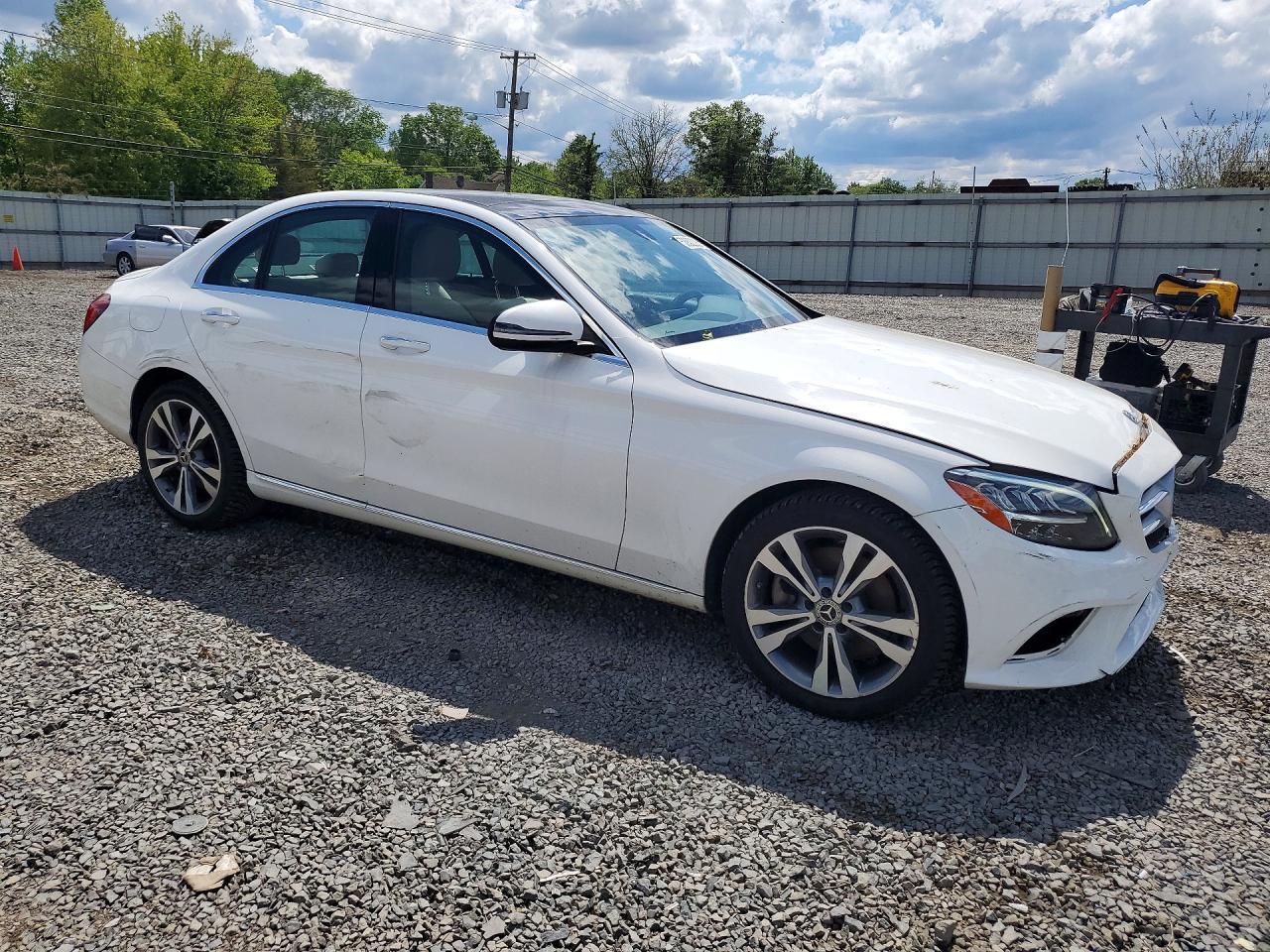 2019 Mercedes-Benz C 300 - zdjęcie 4