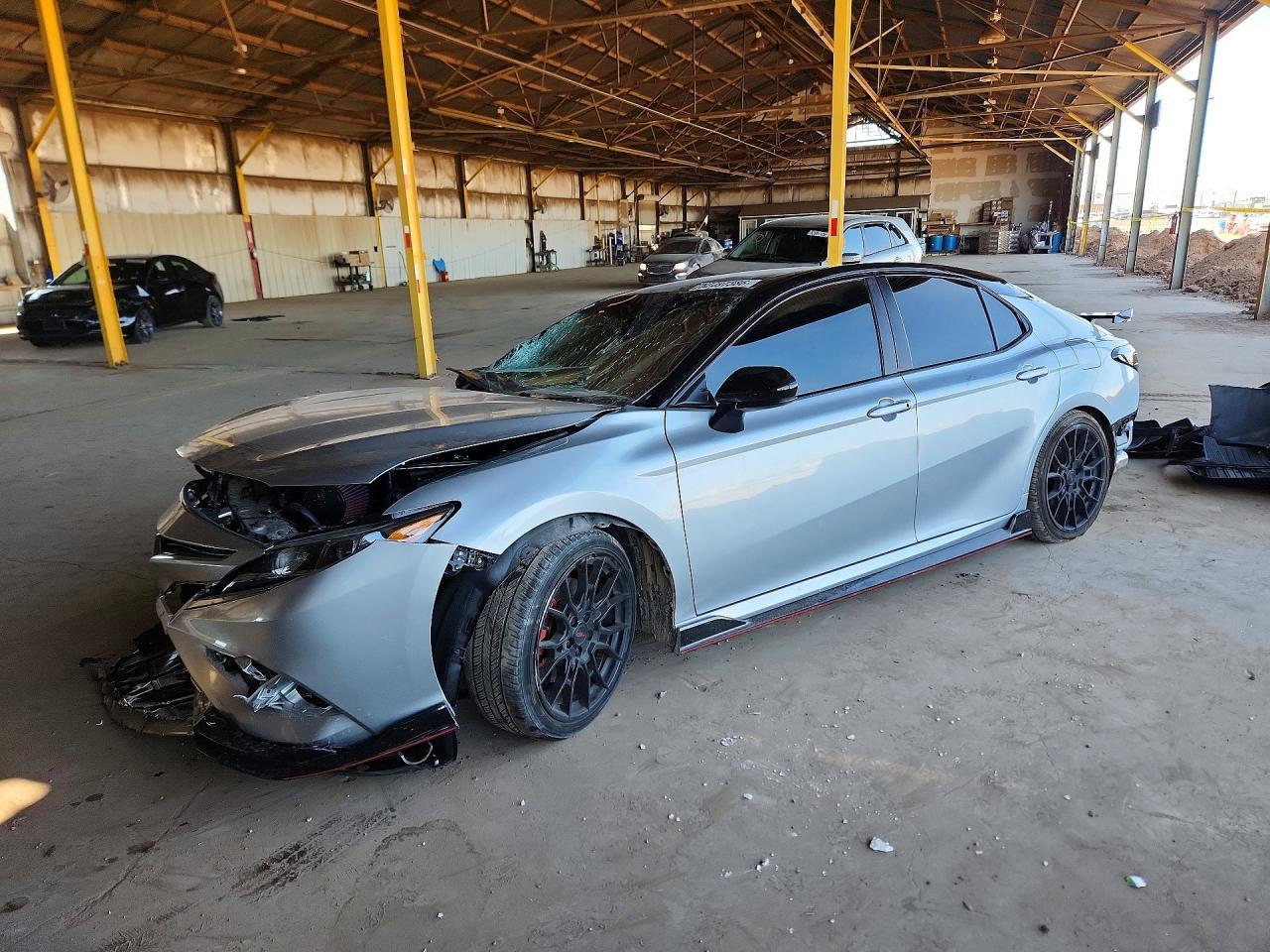 2020 Toyota Camry Trd - zdjęcie główne