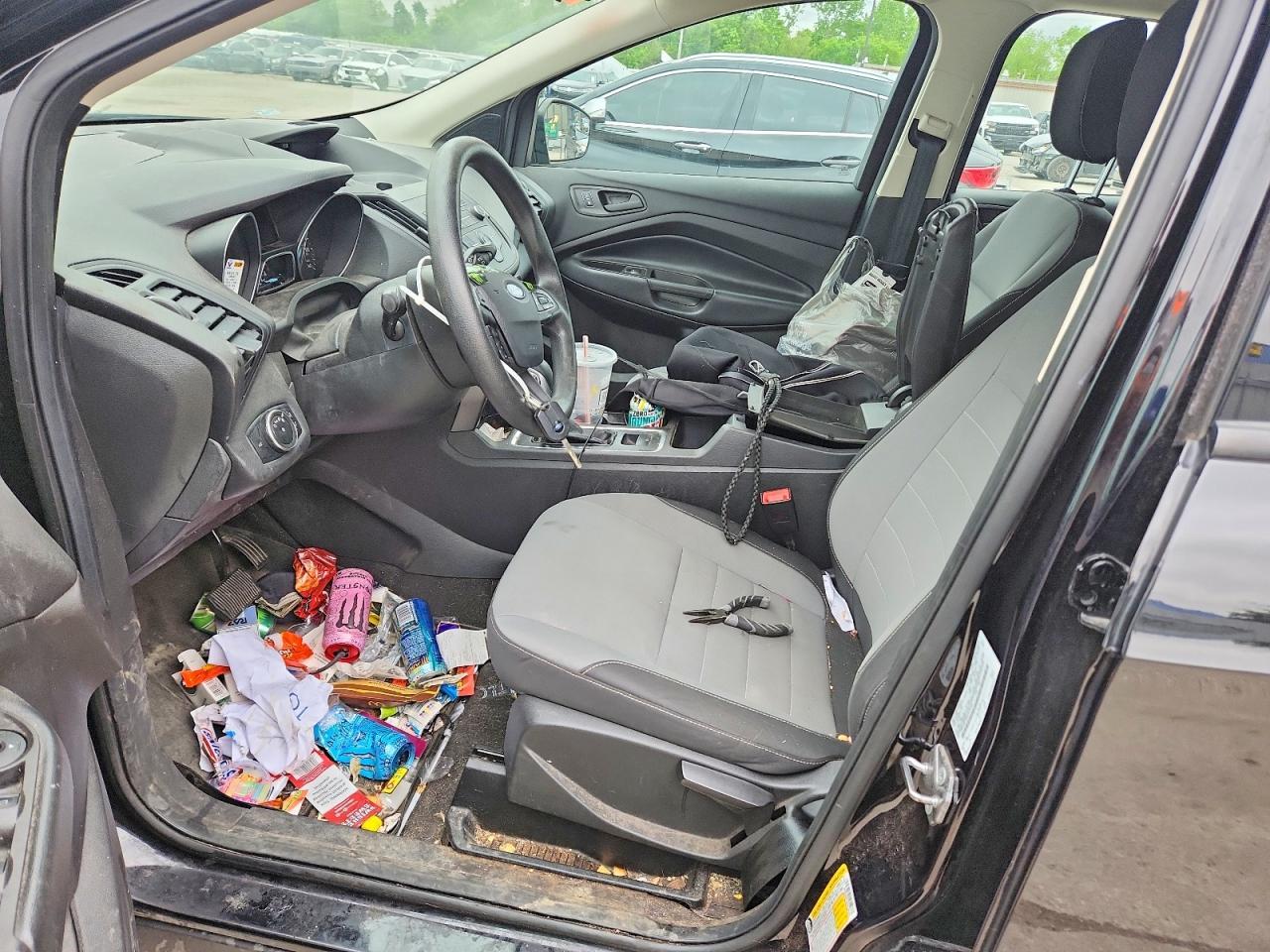 2019 Ford Escape S - zdjęcie 7