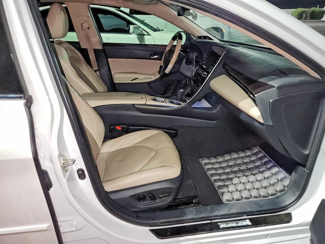 2020 Toyota Avalon Limited+Clearance&Back Sonar Package - zdjęcie 13