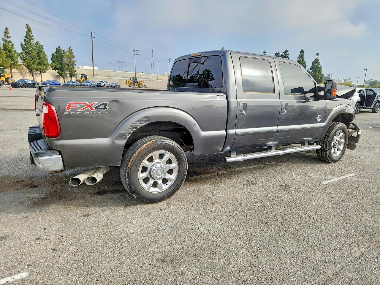2015 Ford F250 Super Duty - zdjęcie 3