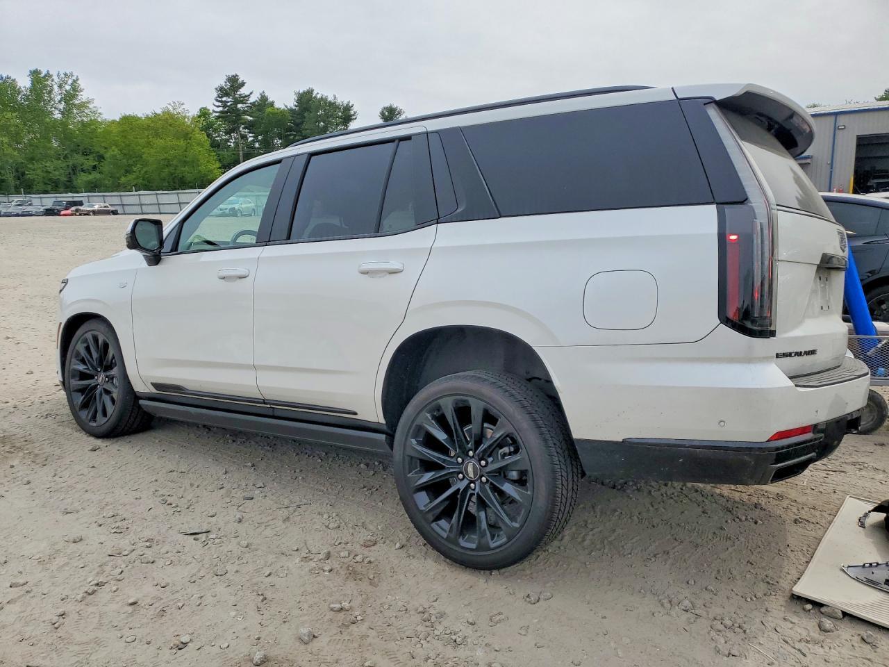 2025 Cadillac Escalade Sport Platinum - zdjęcie 2