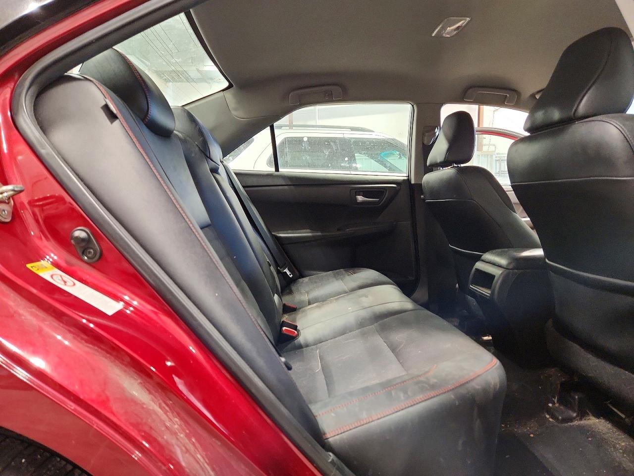 2017 Toyota Camry Le - zdjęcie 10