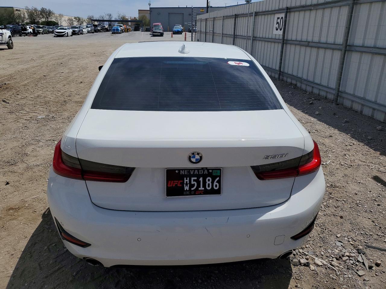 2020 BMW 330I Na - zdjęcie 6