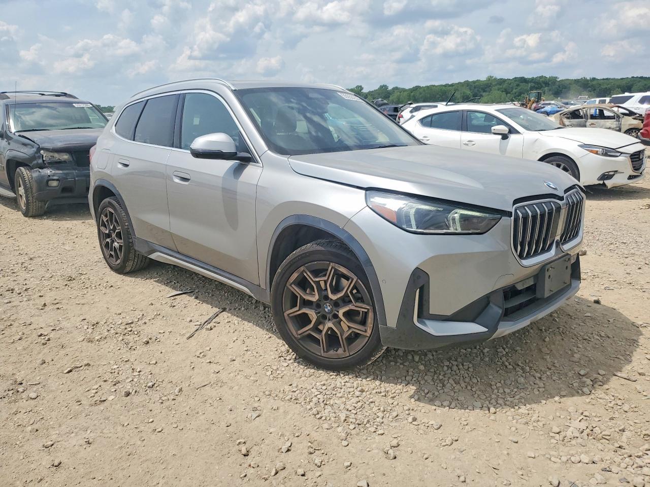 2024 BMW X1 xDrive28I - zdjęcie 4