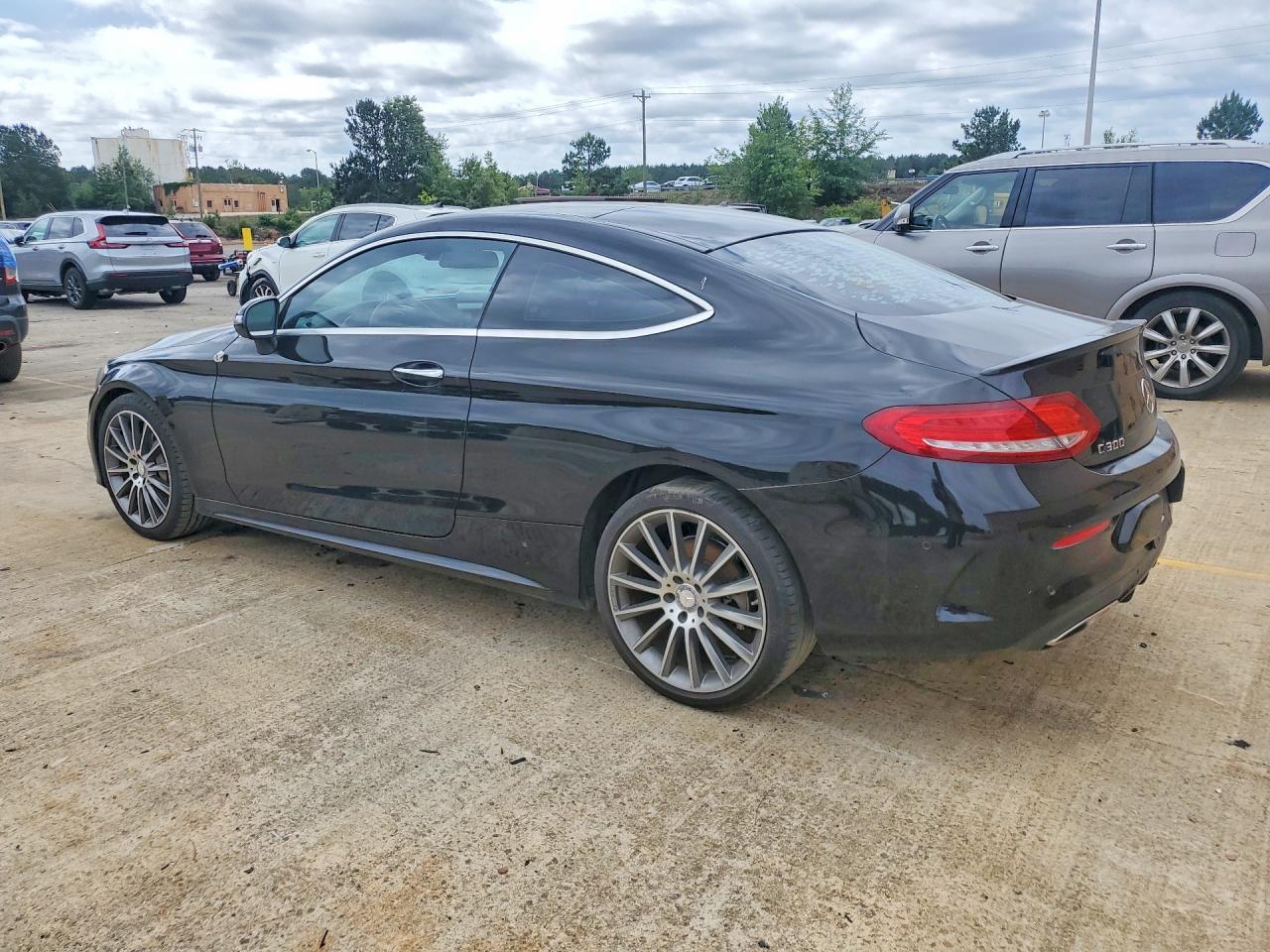 2017 Mercedes-Benz C 300 - zdjęcie 2