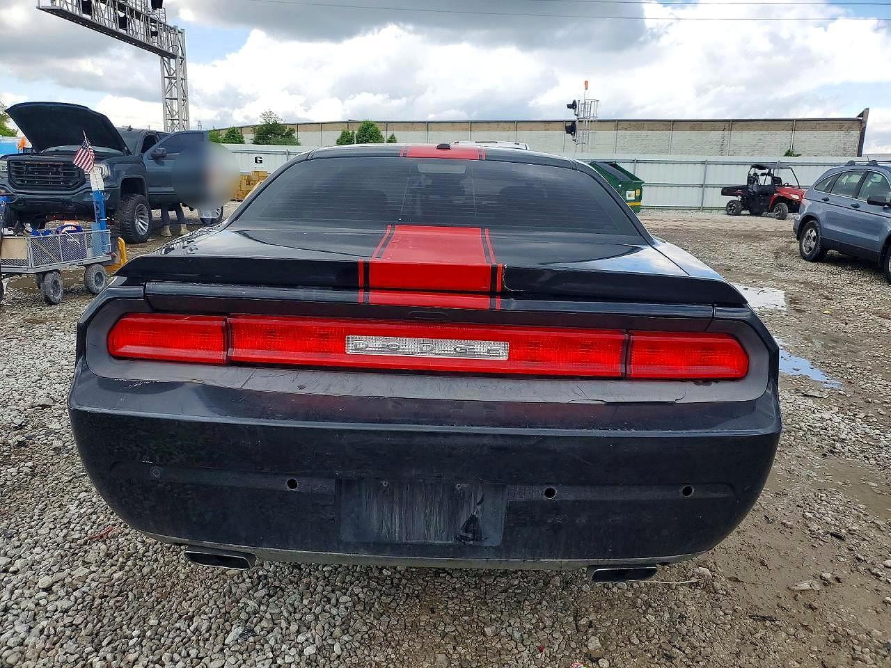 2014 Dodge Challenger Sxt - zdjęcie 6