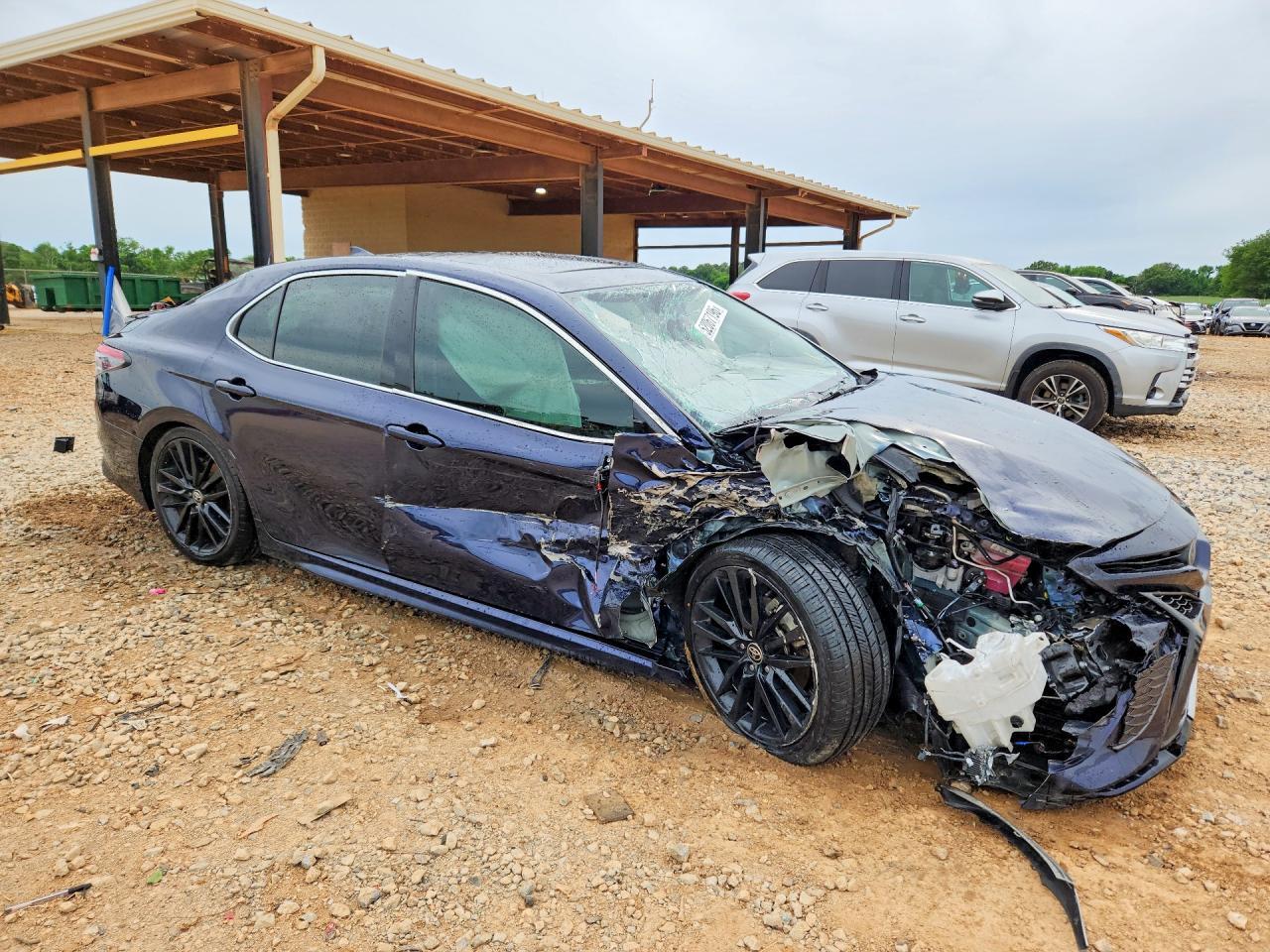 2021 Toyota Camry Xse - zdjęcie 4