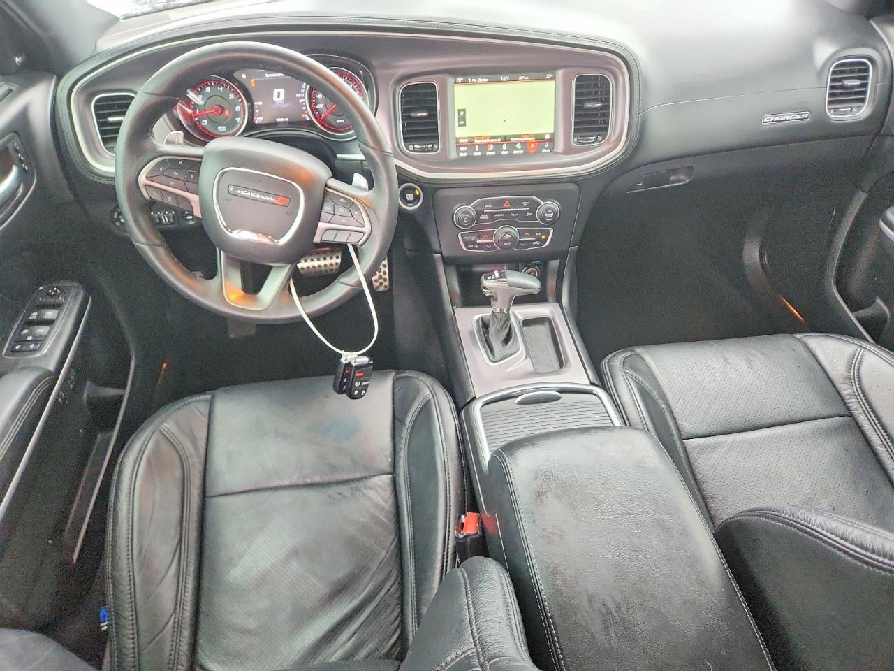 2019 Dodge Charger Scat Pack - zdjęcie 8