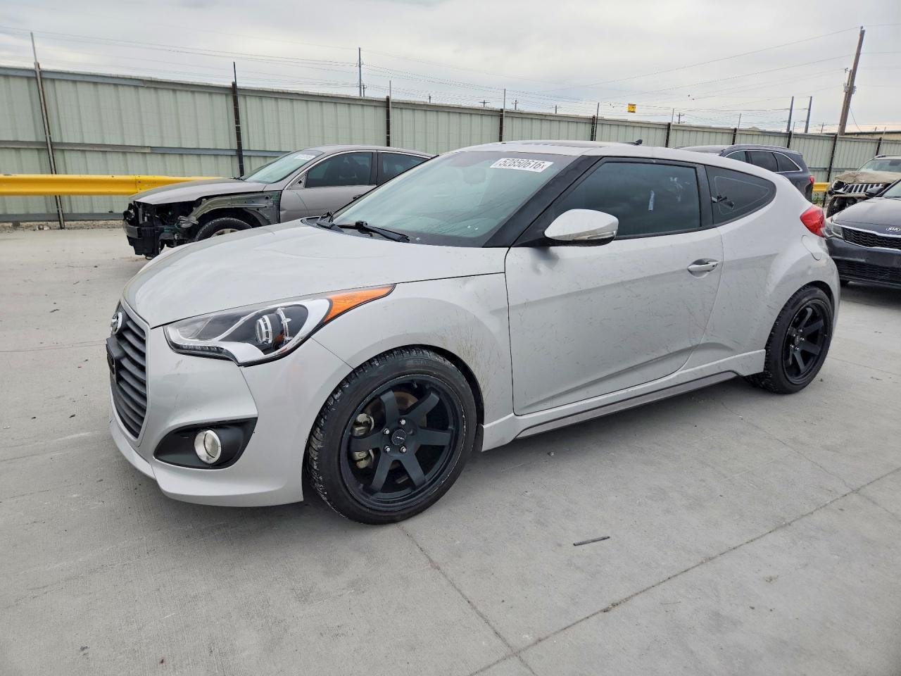 2017 Hyundai Veloster Turbo - zdjęcie główne