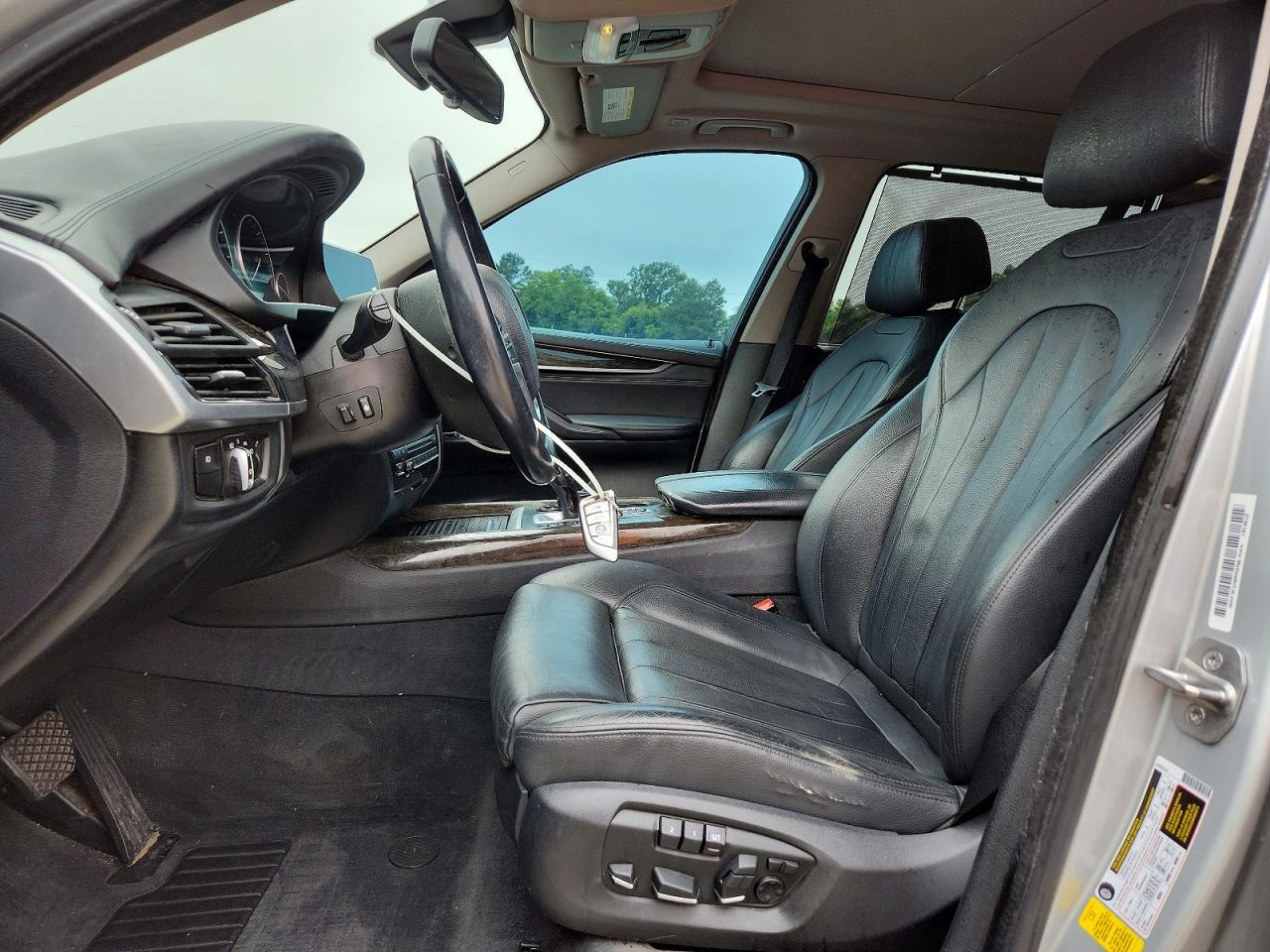 2016 BMW X5 xDrive50I - zdjęcie 7