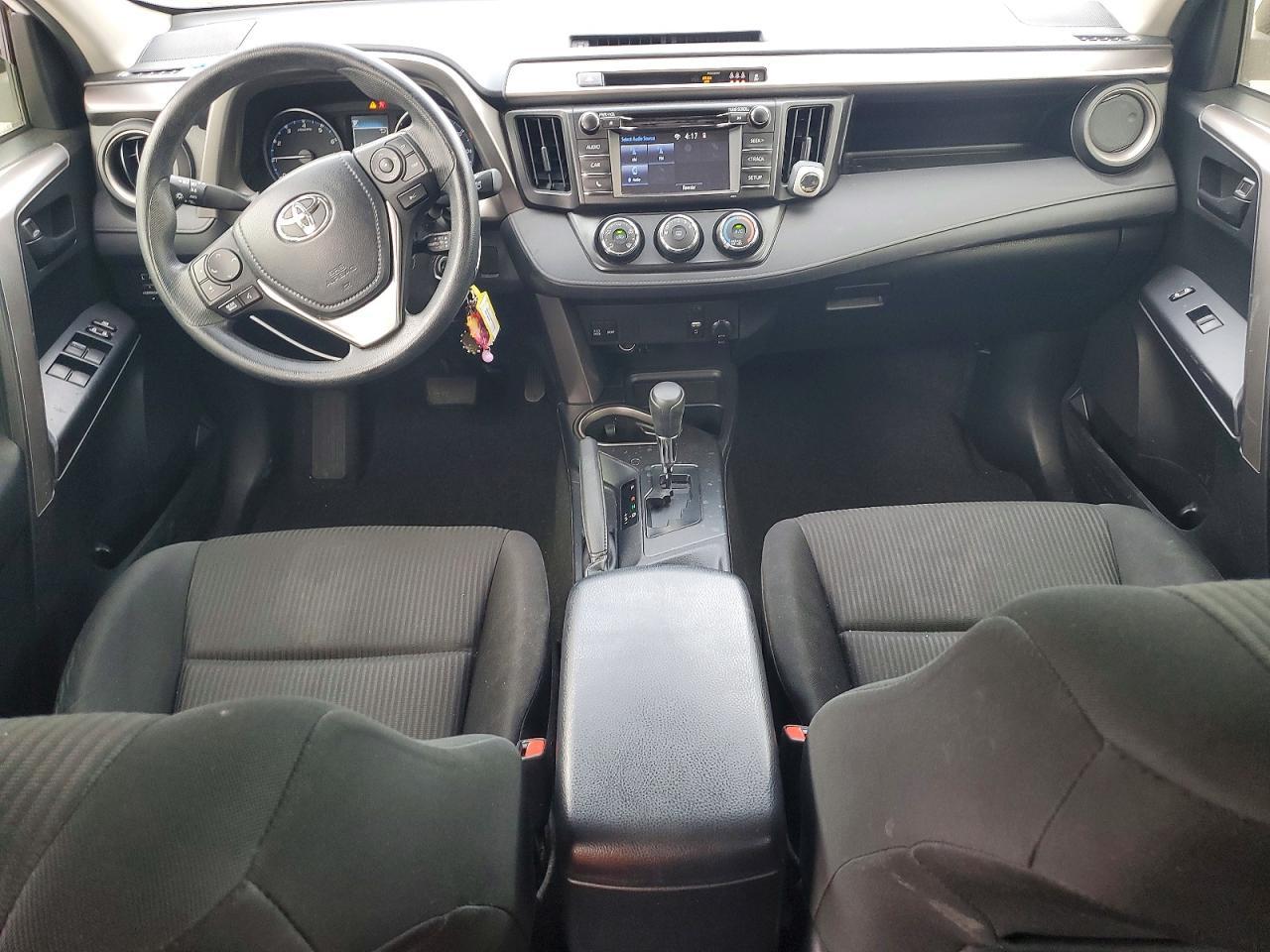 2017 Toyota Rav4 Le - zdjęcie 8