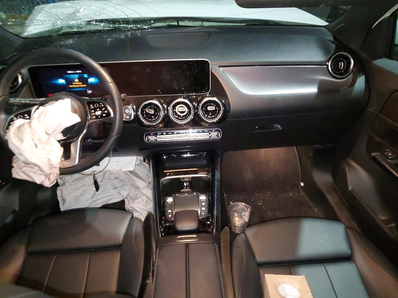 2021 Mercedes-Benz Gla 250 4Matic - zdjęcie 8