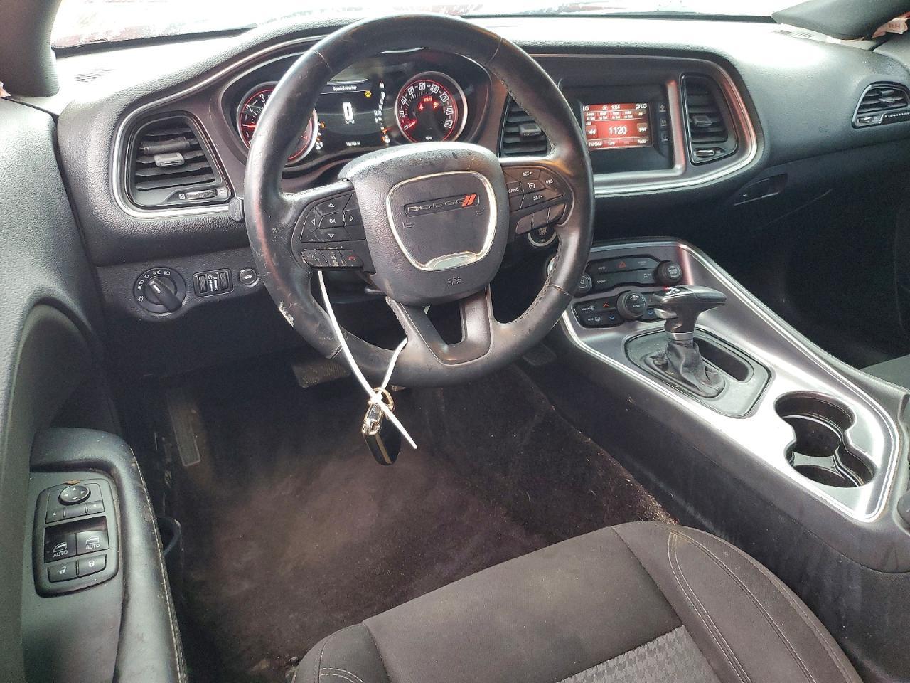 2017 Dodge Challenger Sxt - zdjęcie 8