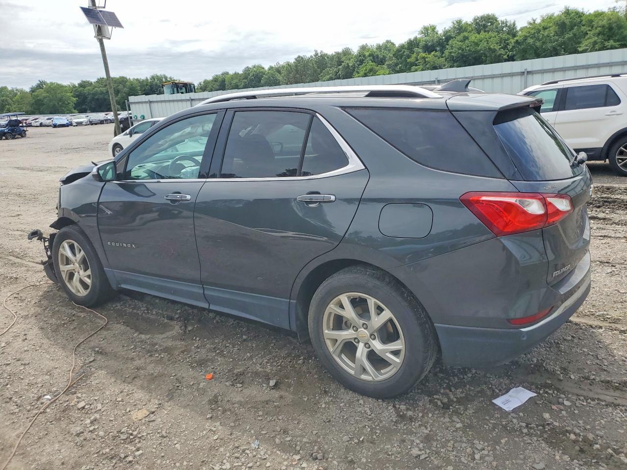 2020 Chevrolet Equinox Premier - zdjęcie 2