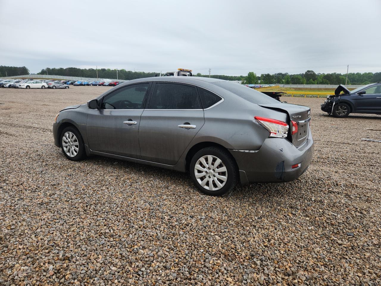 2015 Nissan Sentra S - zdjęcie 2