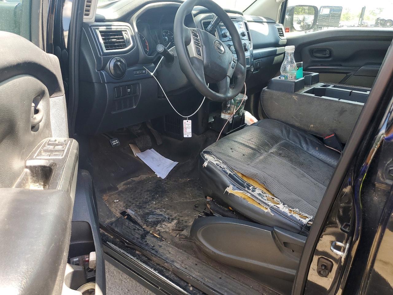 2018 Nissan Titan S - zdjęcie 8
