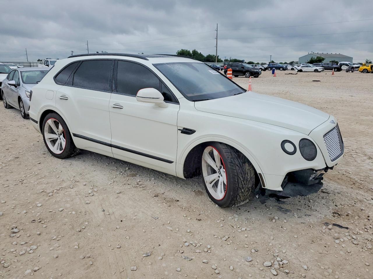 2017 Bentley Bentayga - zdjęcie 4
