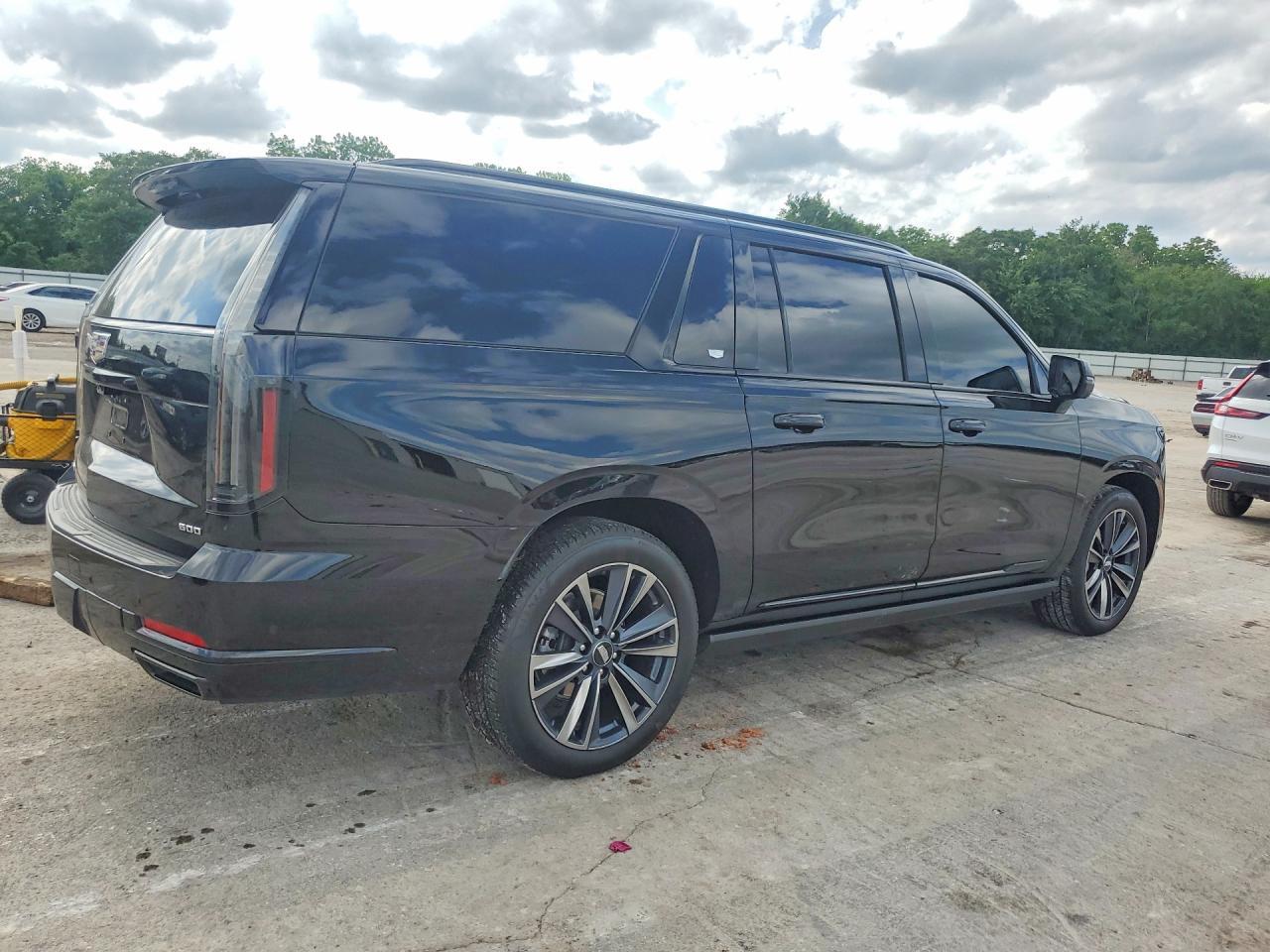 2026 Cadillac Escalade Esv Sport - zdjęcie 3