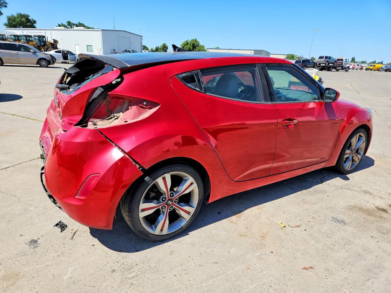 2013 Hyundai Veloster Base - zdjęcie 3