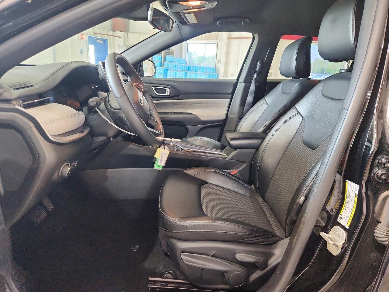 2024 Jeep Compass Latitude - zdjęcie 7