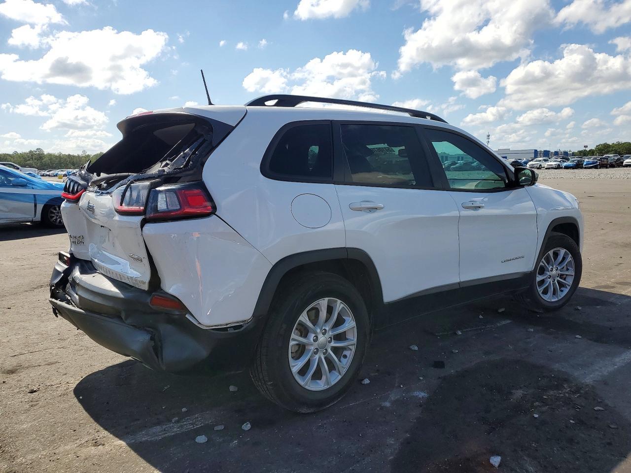 2022 Jeep Cherokee Latitude Lux - zdjęcie 3