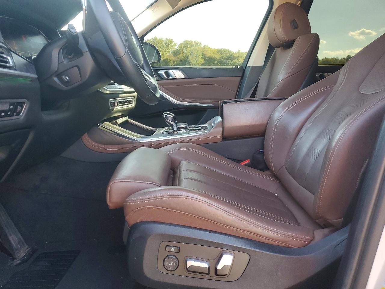 2022 BMW X7 xDrive40I - zdjęcie 7