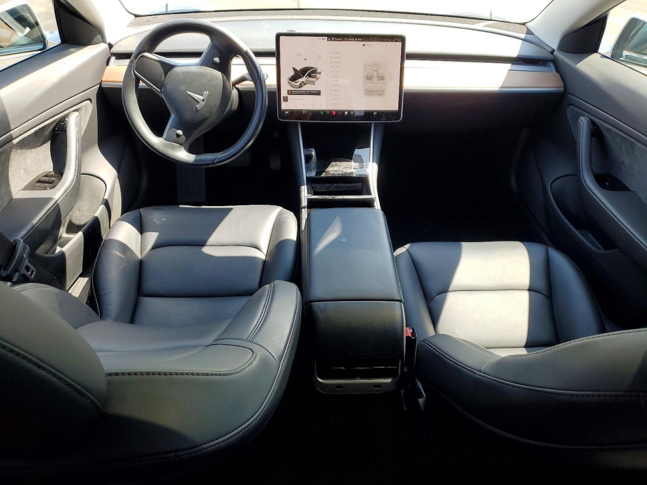 2018 Tesla Model 3 - zdjęcie 8