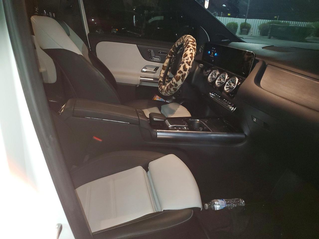 2021 Mercedes-Benz Gla 250 - zdjęcie 13