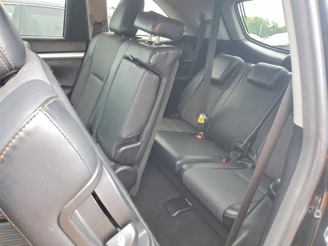 2018 Toyota Highlander Le Plus - zdjęcie 13