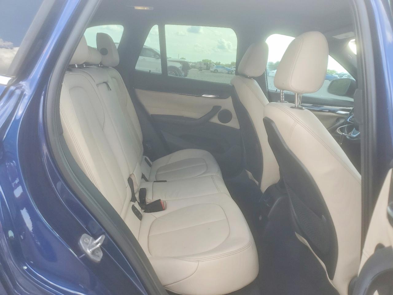 2016 BMW X1 xDrive28I - zdjęcie 11