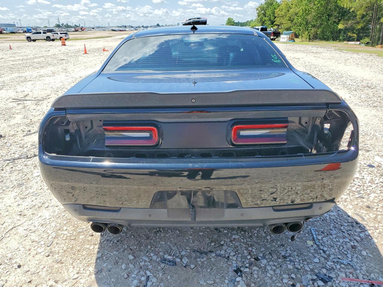 2018 Dodge Challenger R - zdjęcie 6