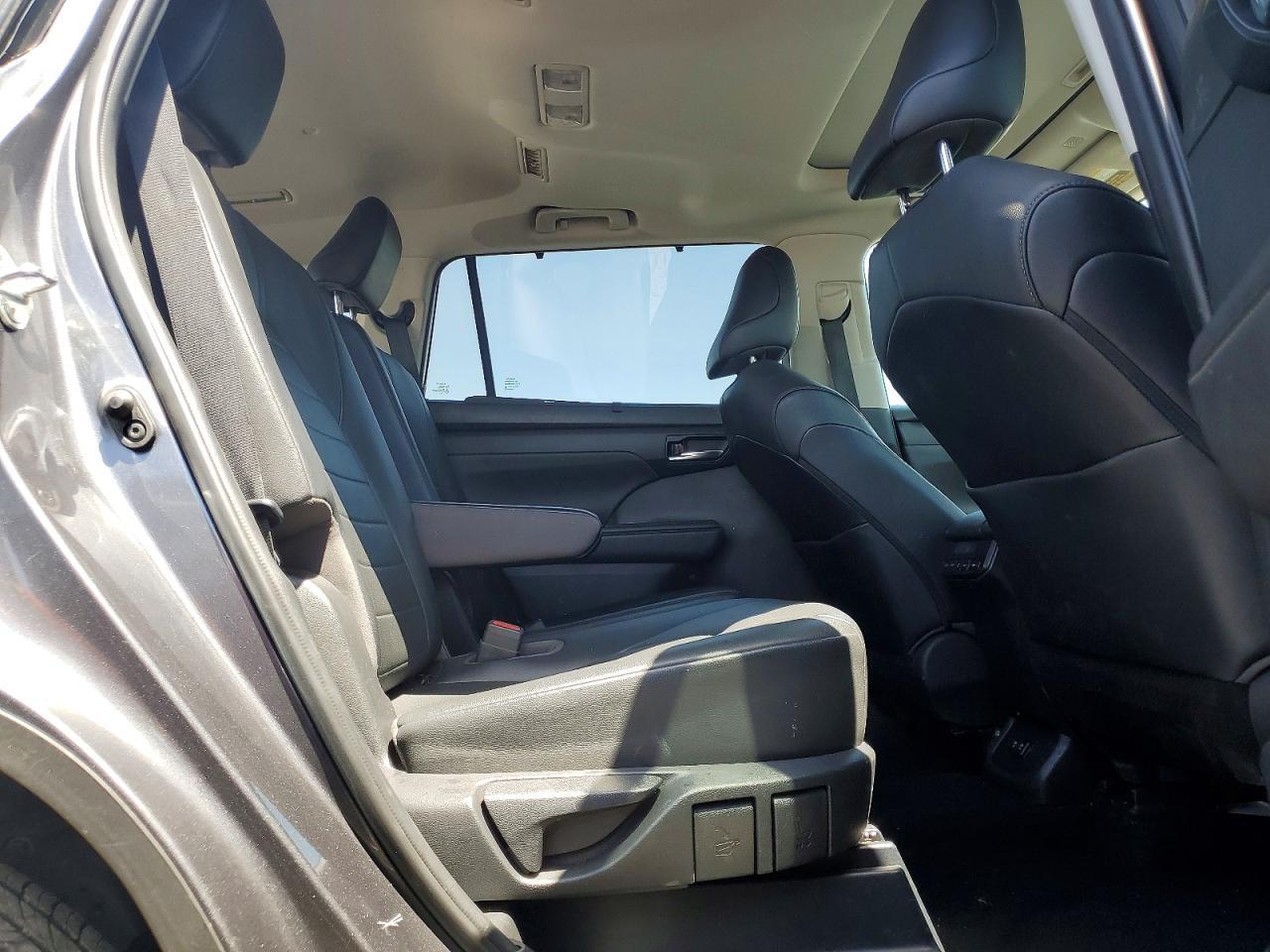 2020 Toyota Highlander Xle - zdjęcie 11
