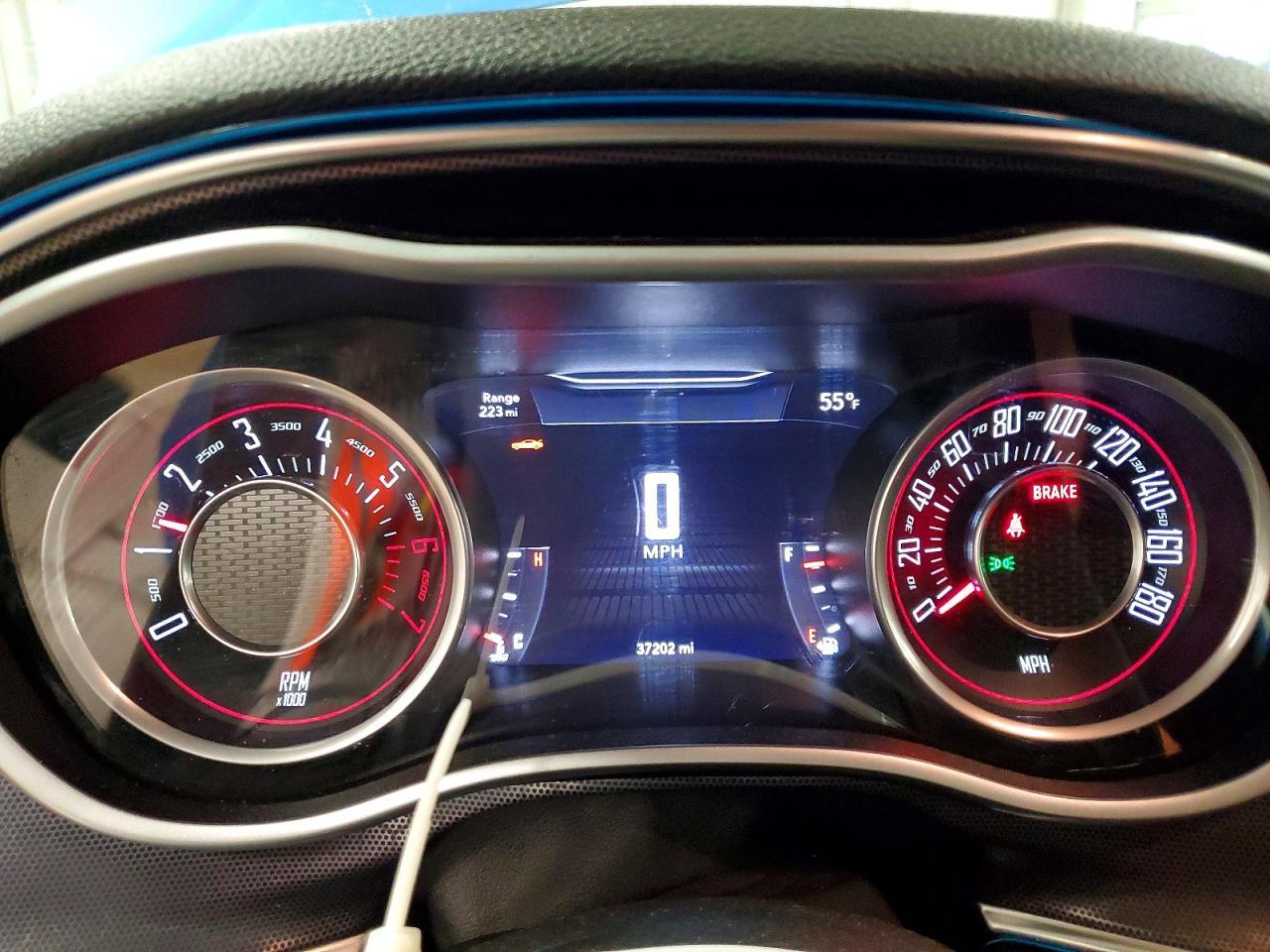 2015 Dodge Challenger R - zdjęcie 9