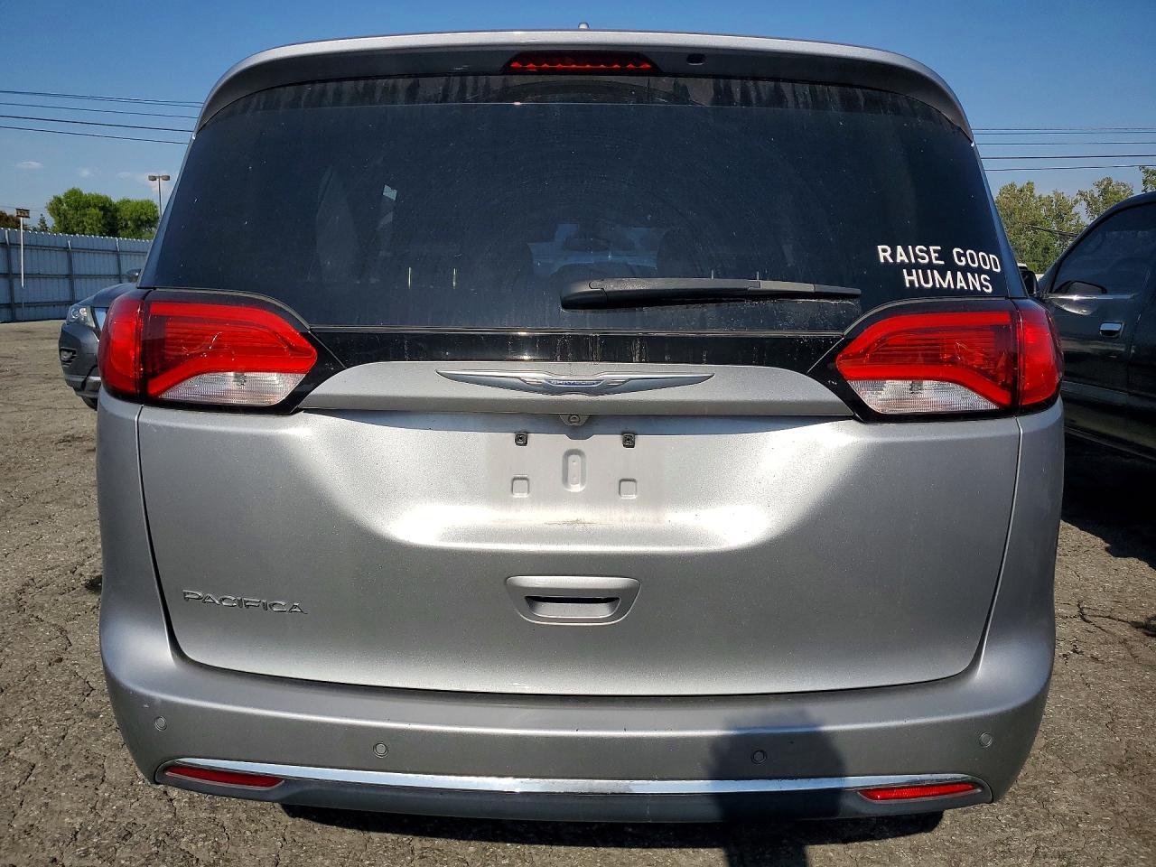 2017 Chrysler Pacifica Touring L - zdjęcie 6