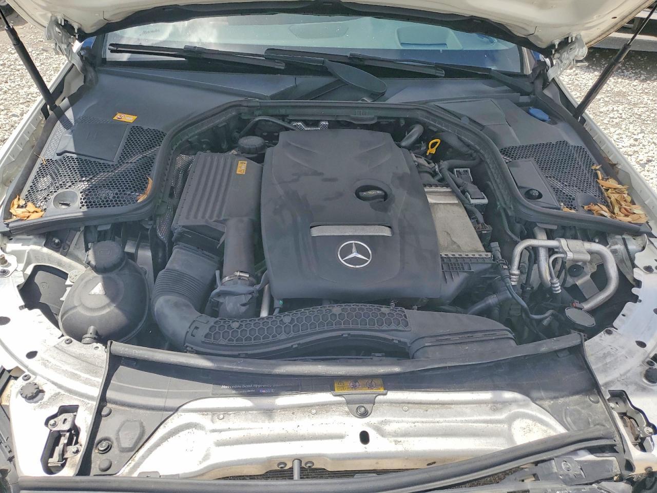 2017 Mercedes-Benz C 300 4Matic - zdjęcie 11