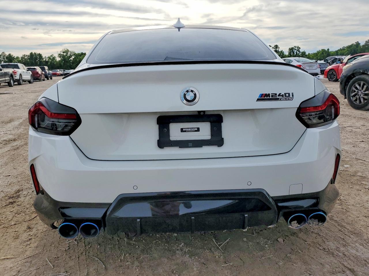 2022 BMW M240Xi - zdjęcie 6