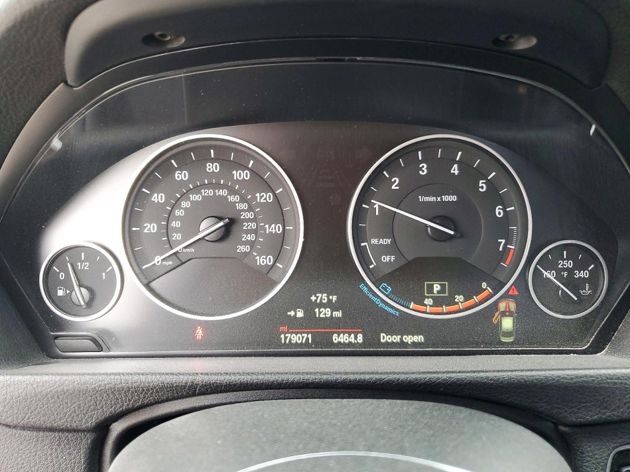 2015 BMW 320 I - zdjęcie 9