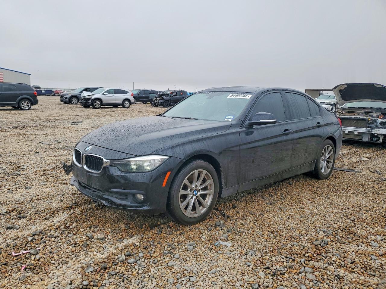 2016 BMW 320 I - zdjęcie główne