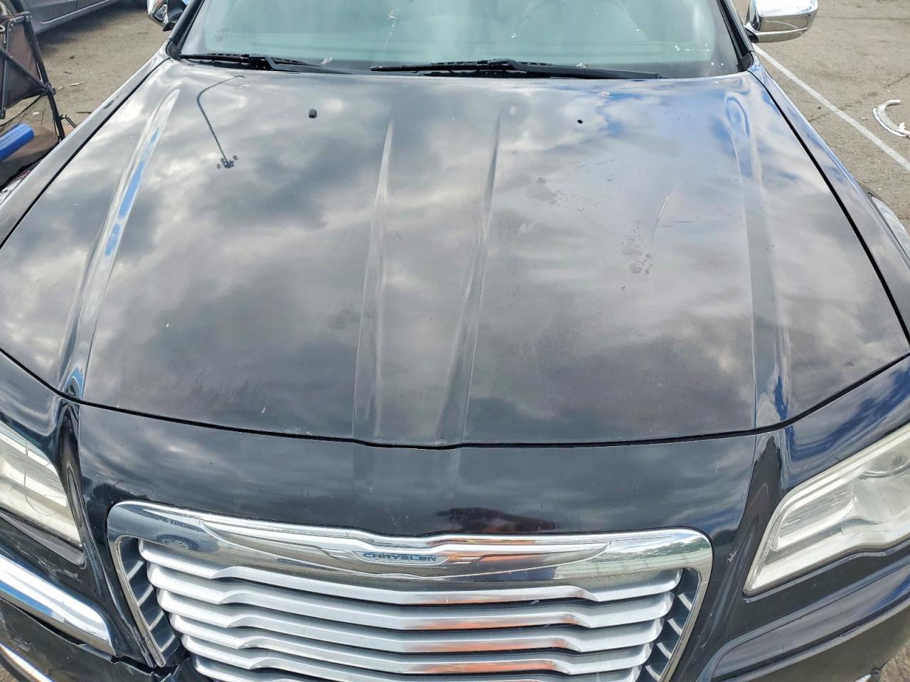 2014 Chrysler 300 - zdjęcie 11