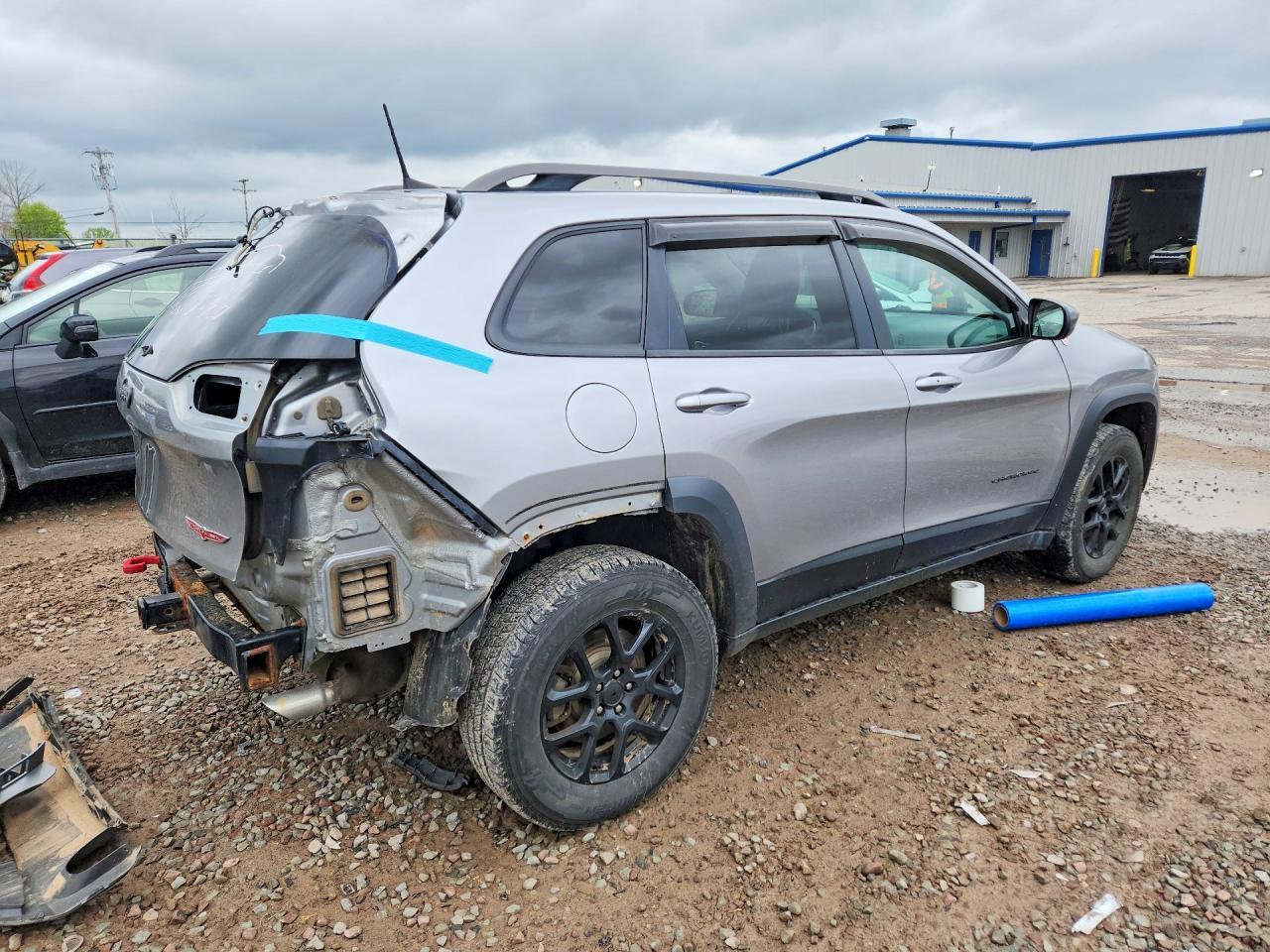2017 Jeep Cherokee Trailhawk - zdjęcie 3