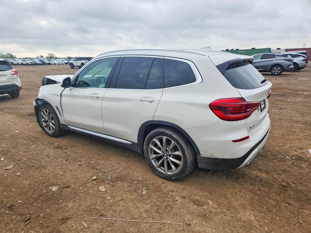 2019 BMW X3 xDrive30I - zdjęcie 2