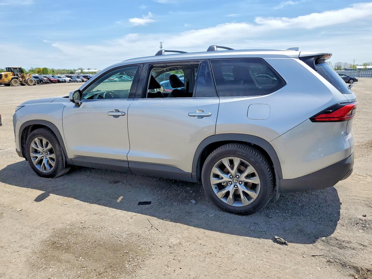 2024 Toyota Grand Highlander Limited - zdjęcie 2