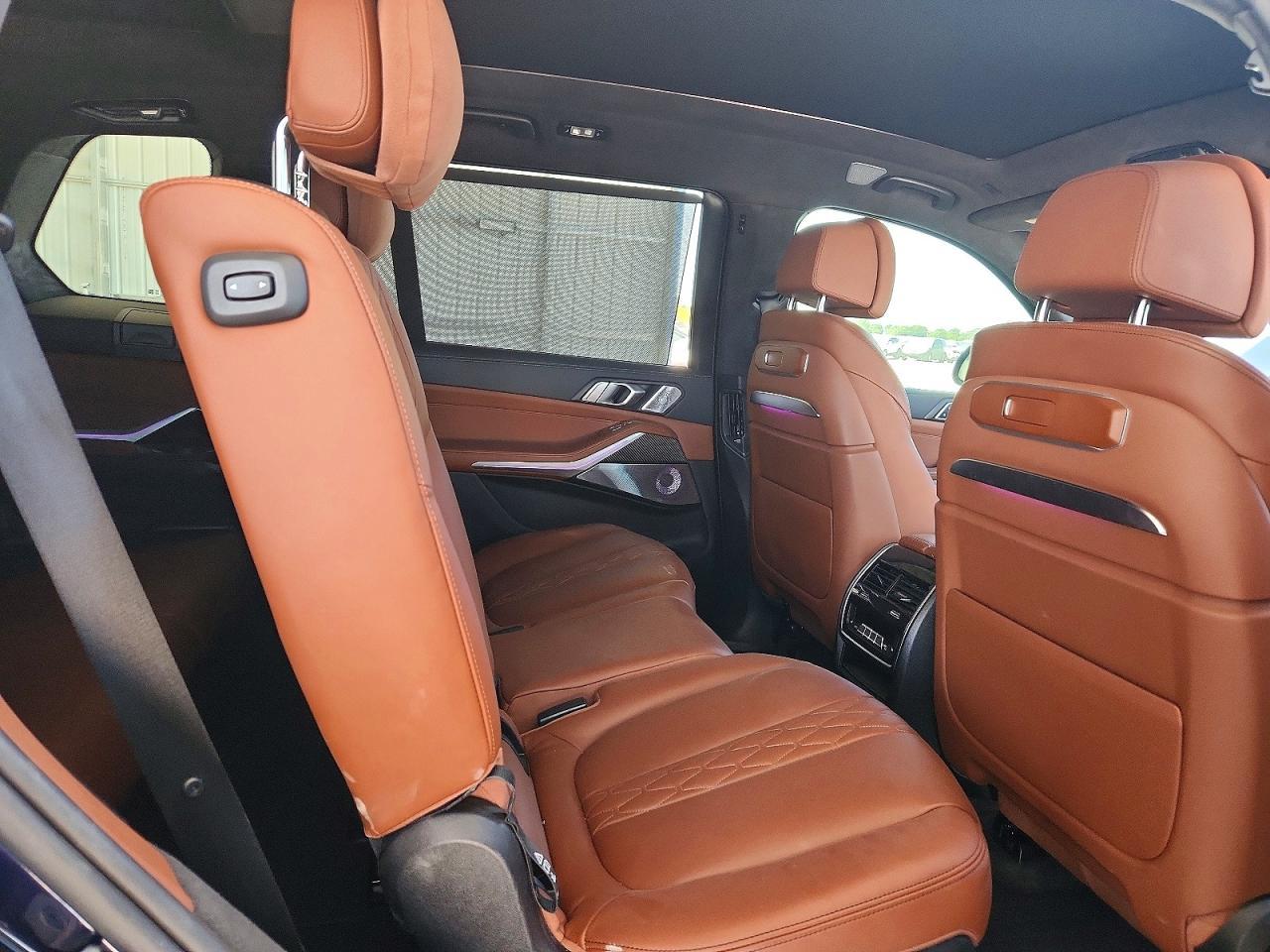 2024 BMW X7 M60I - zdjęcie 11
