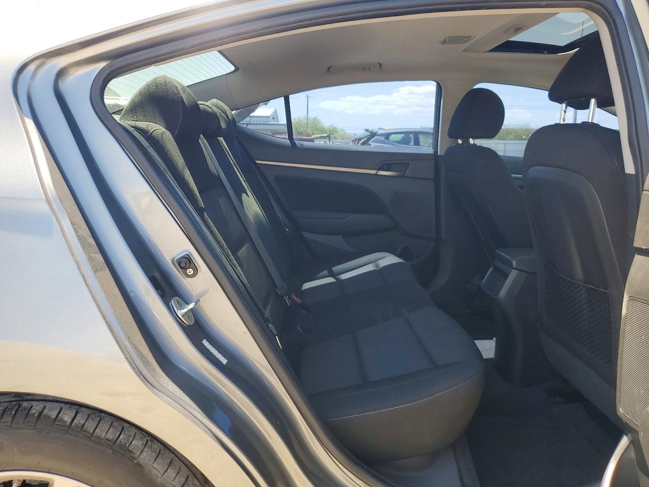 2018 Hyundai Elantra Value Edition - zdjęcie 10