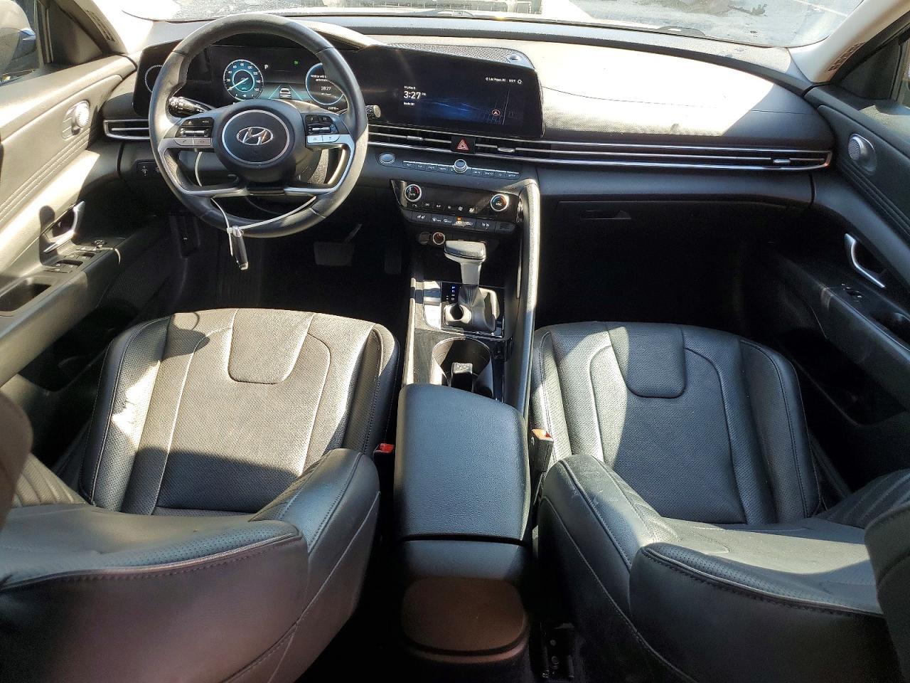 2023 Hyundai Elantra Limited - zdjęcie 8