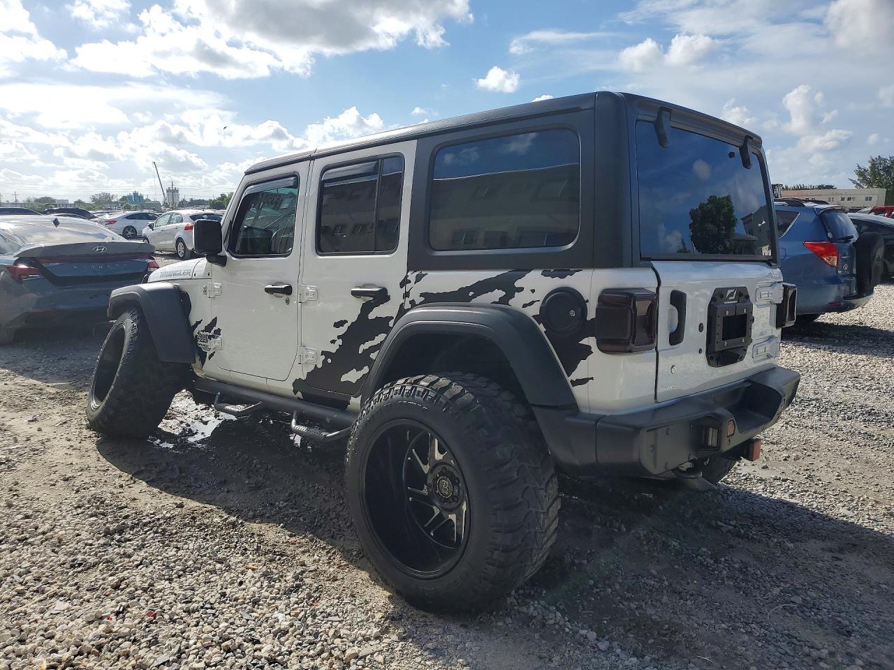 2018 Jeep Wrangler Unlimited Sport - zdjęcie 2