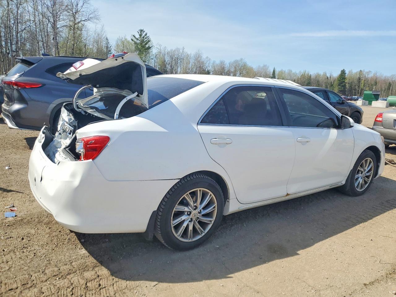 2014 Toyota Camry L - zdjęcie 3