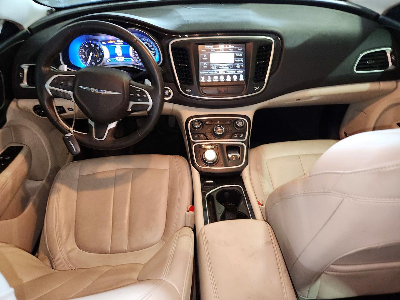 2015 Chrysler 200 C - zdjęcie 8